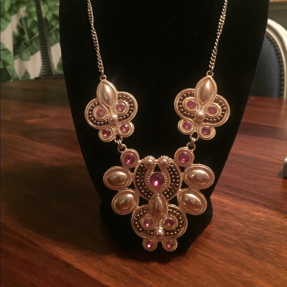 Purple & rosy gold toned necklace